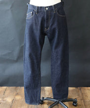 画像をギャラリービューアに読み込む, MEN'S SLIM TAPERD DENIM PANTS