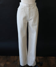 画像をギャラリービューアに読み込む, BUCKLE BACK TROUSERS